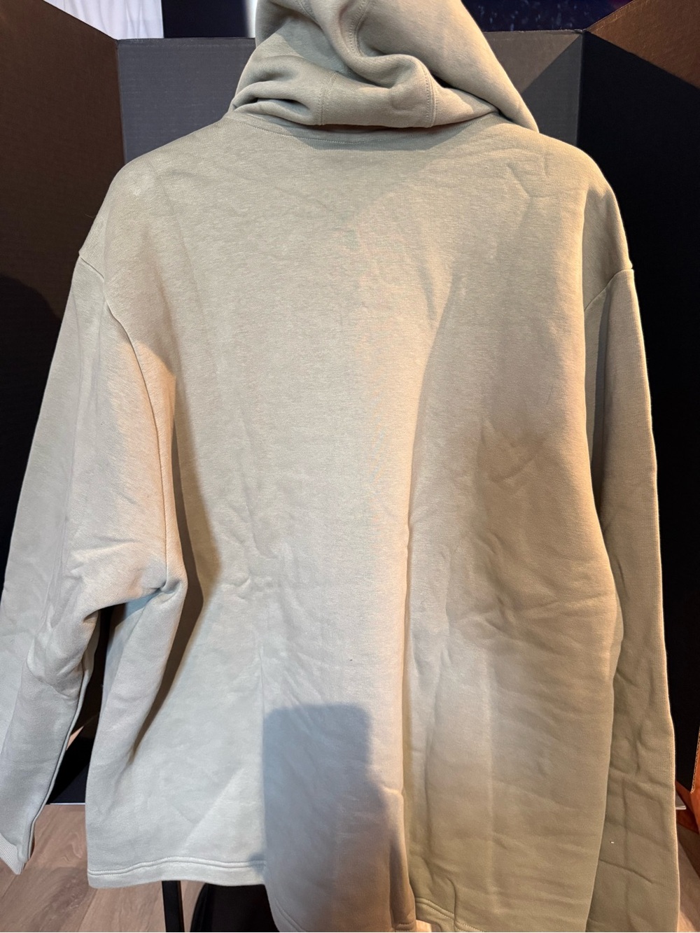 Nike Men's Crewneck Dry Fit Sweatshirt in Light Stone